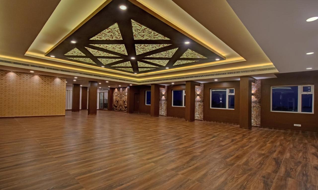 Treebo Trend Palm Tree Hotel Chennai Exterior foto